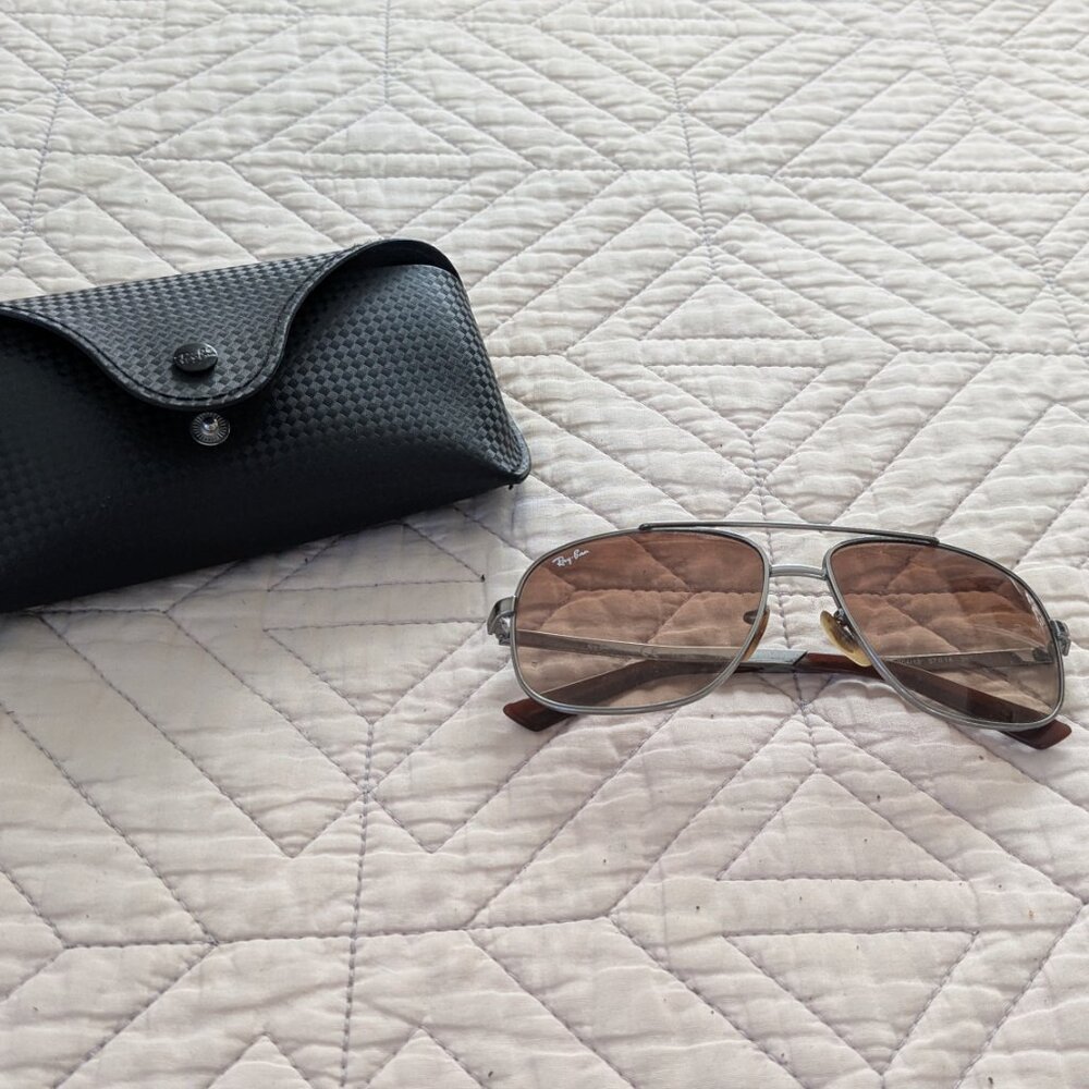 Ray-Ban Square Aviator Sunglasses with Case